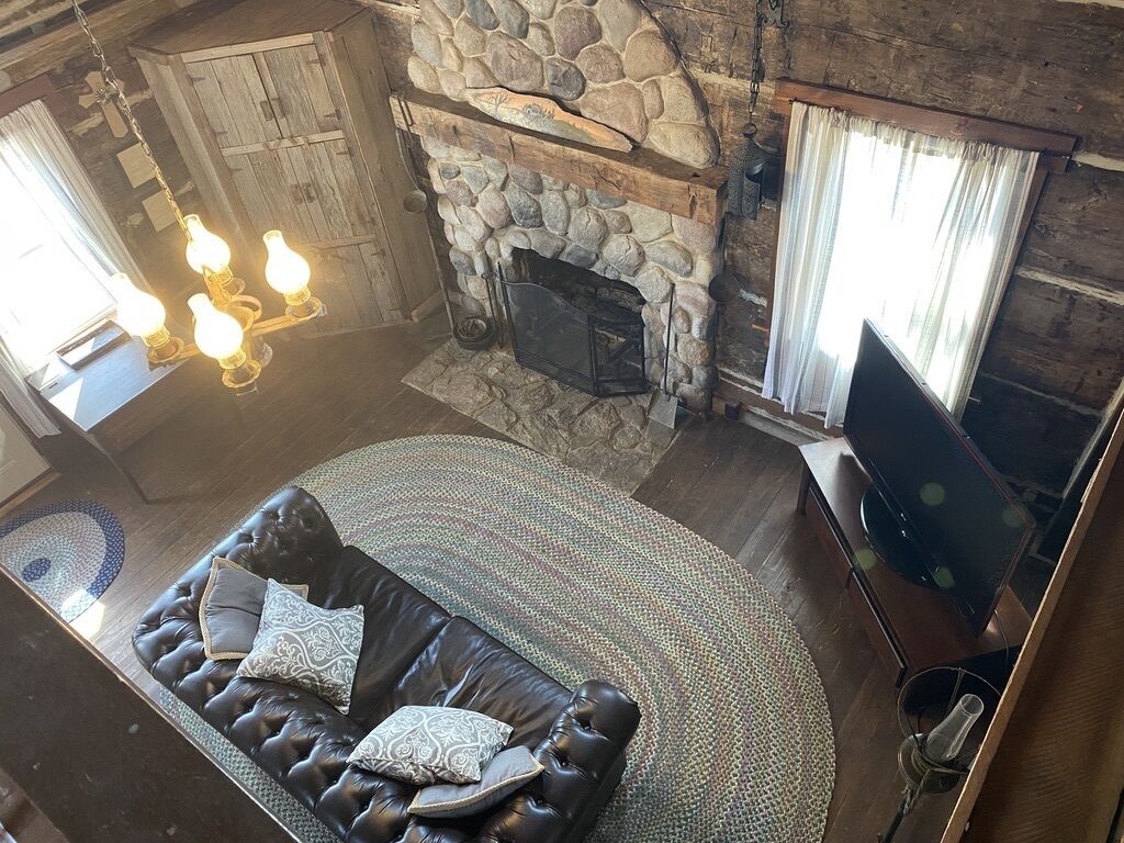 Yesterday Cabin at Thrice Farms