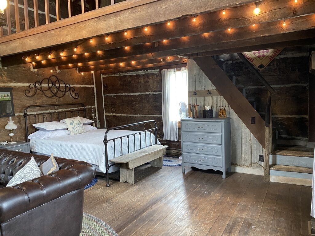 Yesterday Cabin at Thrice Farms