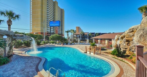 Outdoor pool, a heated pool