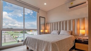 1 多间卧室、办公桌、熨斗/熨衣板、WiFi
