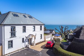 Exterior - Elliot Oliver - Luxury Penthouse Apartment With Sea View (Torquay)