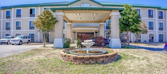 Ark Suites By OYO Jonesboro I-555