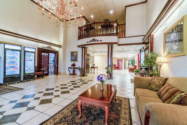 Lobby - Ark Suites By OYO Jonesboro I-555 (Jonesboro)