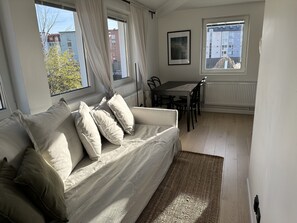 Living area - Apartment in Sollentuna Centrum (Sollentuna)