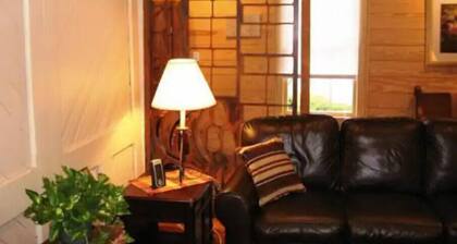 1831 House in Historic Old Towne Petersburg, VA