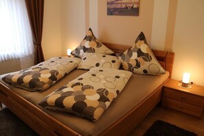 1 bedroom, travel crib, free WiFi, bed sheets