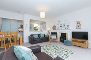 Interior - 4 Pentowan Court (St Ives)
