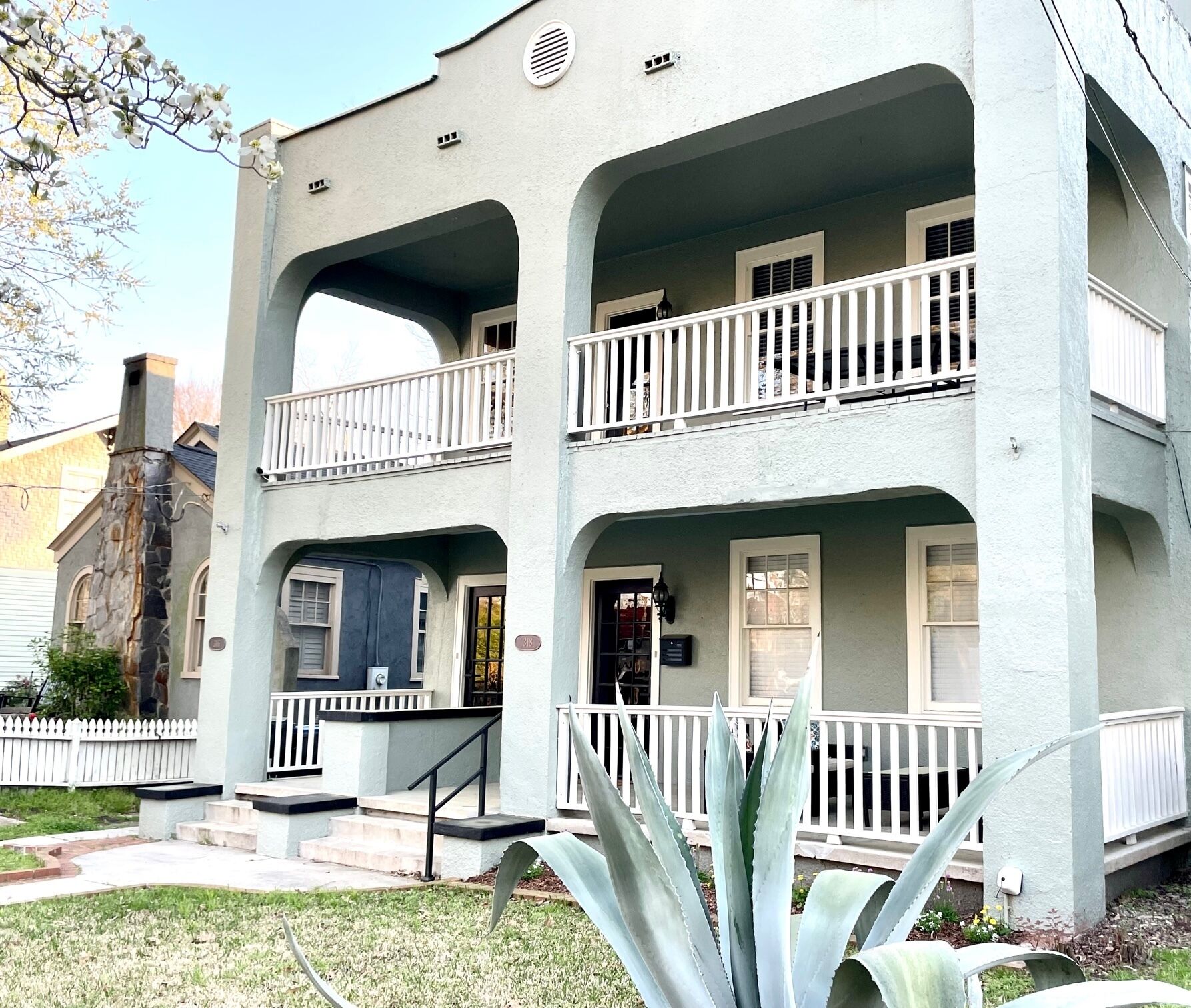 Historic Charming Home Sleeps 12