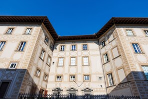 Front of property - Maison Santa Croce (Florence)