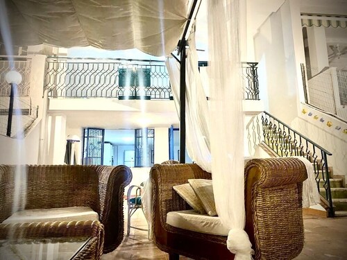 Accogliente Villino Fronte Mare