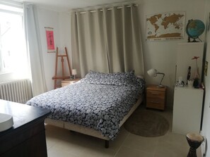 5 bedrooms, free WiFi, bed sheets