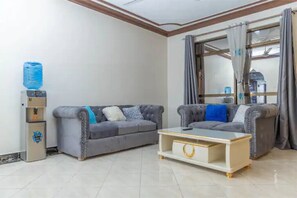 Living area - Affordable 2 bedroom (Mombasa)