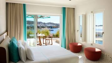 Grand-Suite, eigener Pool, Meerblick | Italienische Bettbezüge von Frette, hochwertige Bettwaren, Zimmersafe