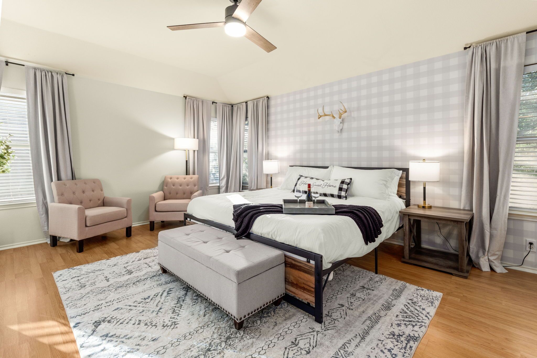 4Bdrm Beauty w/ Heated Pool, Slide & Hot Tub!