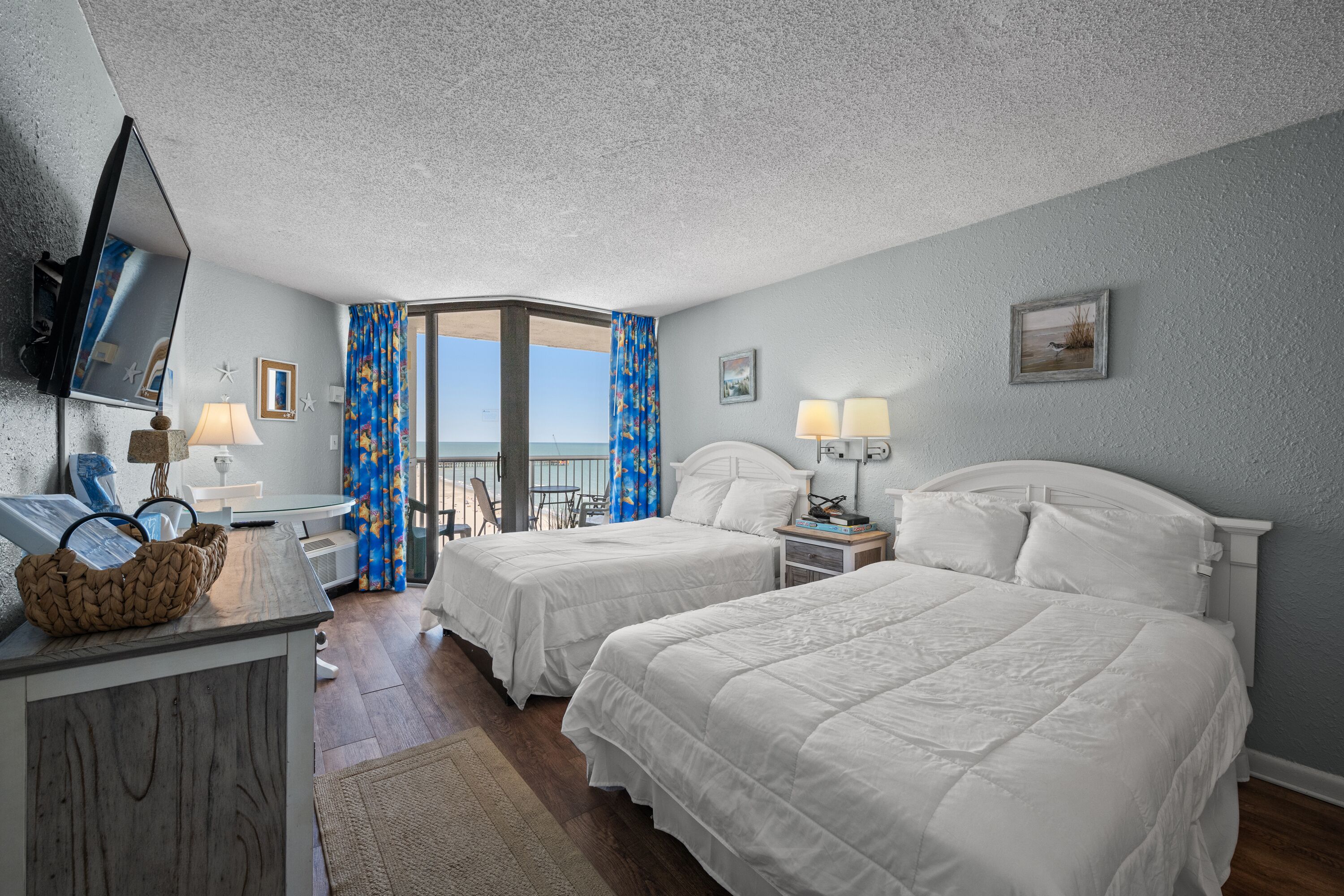 Sands Ocean Club 1426 1 Br Oceanfront Condo