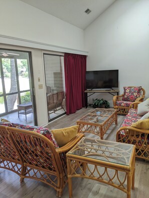 Smart TV - Perfect Vacation Rental! Beach, Golf, Pool & more. Pet friendly! (Sunset Beach)