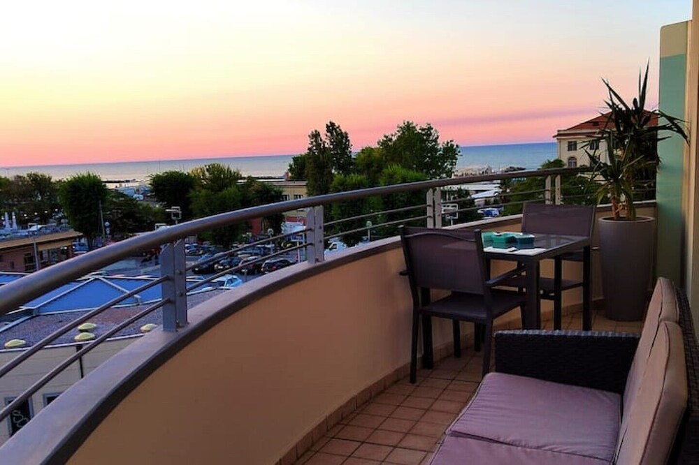 Sea View Bluemar (105sqm) with terraces overlooking the sea and the canal