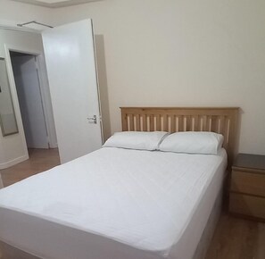 4 Schlafzimmer, kostenloses WLAN, Bettwäsche
