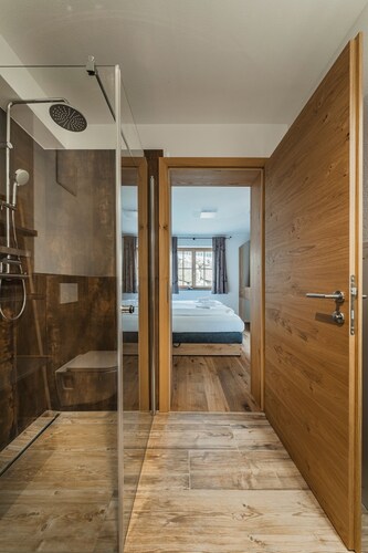 Dachstein West Apartments Top 1A