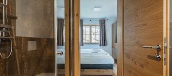 Dachstein West Apartments Top 1A
