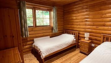 3 bedrooms, WiFi, bed sheets