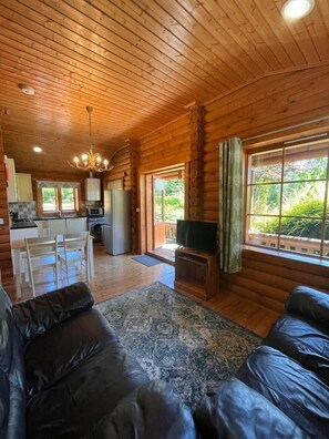 Living area - 'elm' Countryside Log Cabin With Private Hot Tub (Leominster)