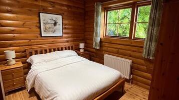 2 bedrooms, bed sheets