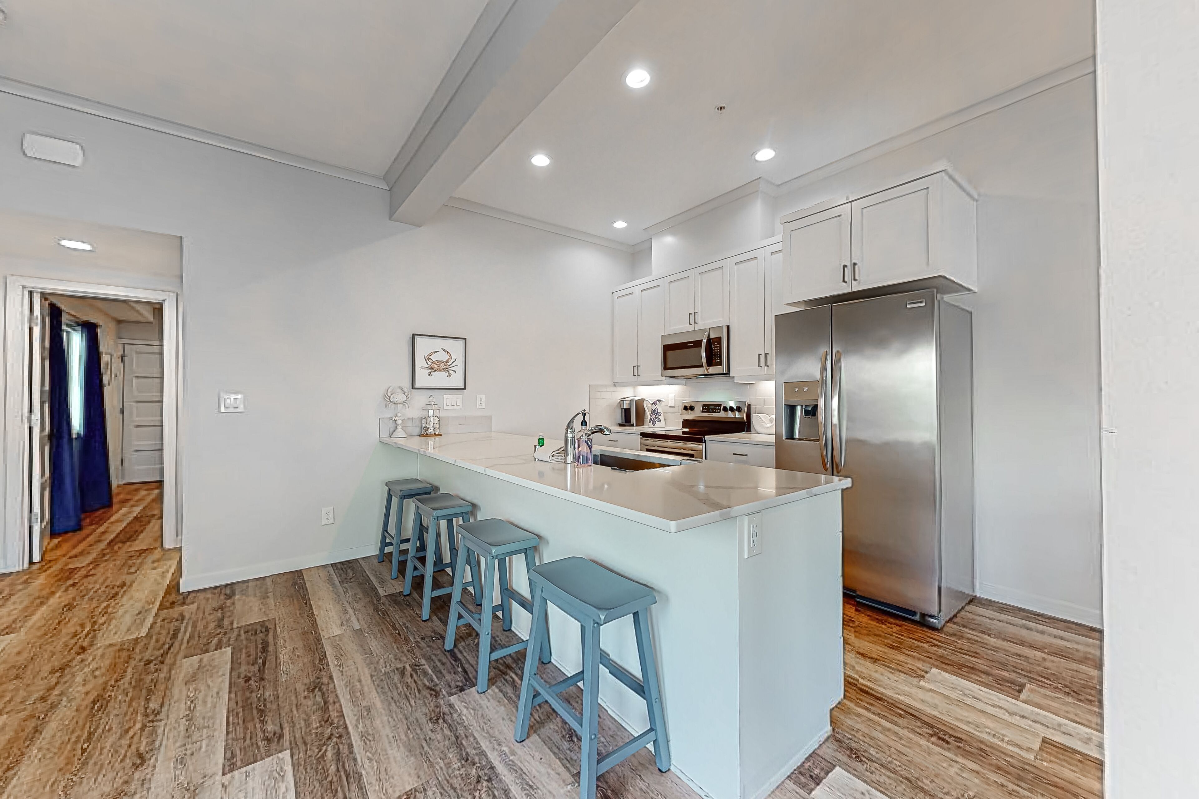 Splendid waterfront downtown condo with Penn Cove views, balcony, W/D, streaming