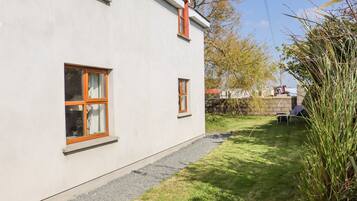 Cottage | Exterior