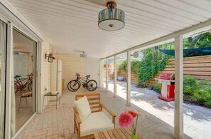 Terrace/patio - The Esso Cottage (Lake Worth)