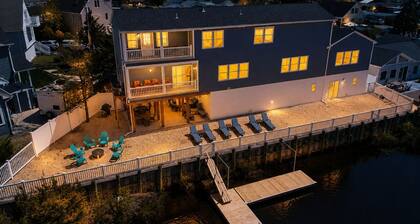 Lagoon Home with Dock + Bar -Near Calm, Kid-Friendly Beach