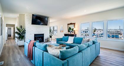 New Construction, Family Friendly, Waterfront!