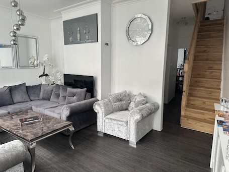 Televisión, chimenea