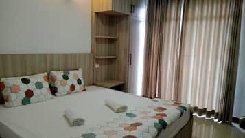 2 bedrooms, WiFi, bed sheets