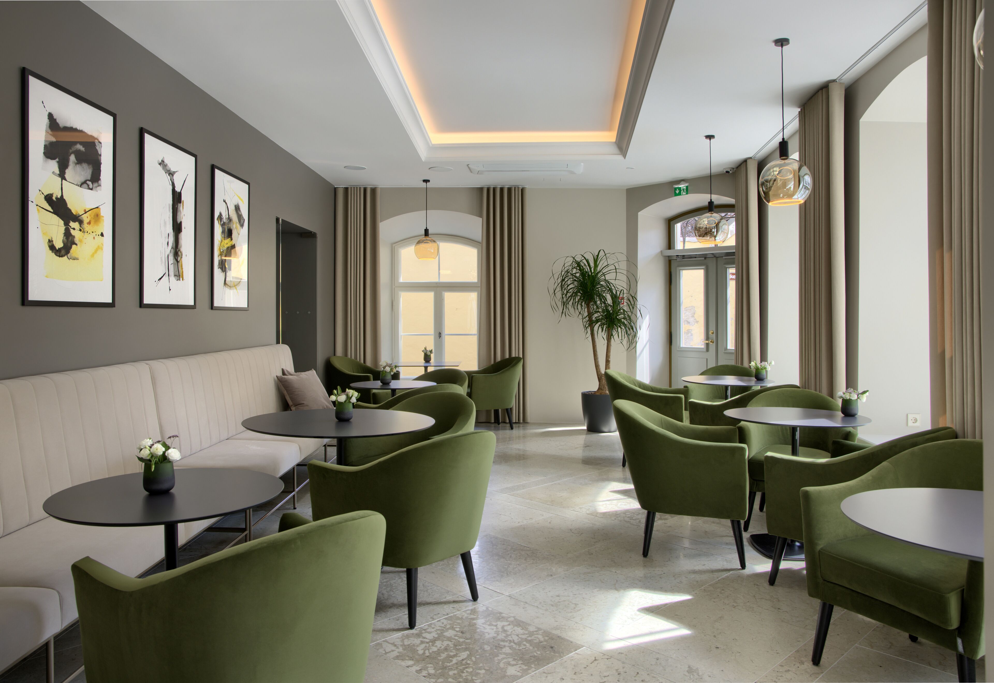 Coin salon dans le hall