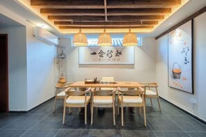 Dining - Shuhe Yuannian Holiday Courtyard (Lijiang)