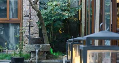Shuhe Yuannian Holiday Courtyard