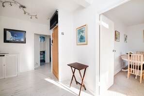 Dining - Great Seaviews and Centralised location to all Southsea has to offer. (Portsmouth)