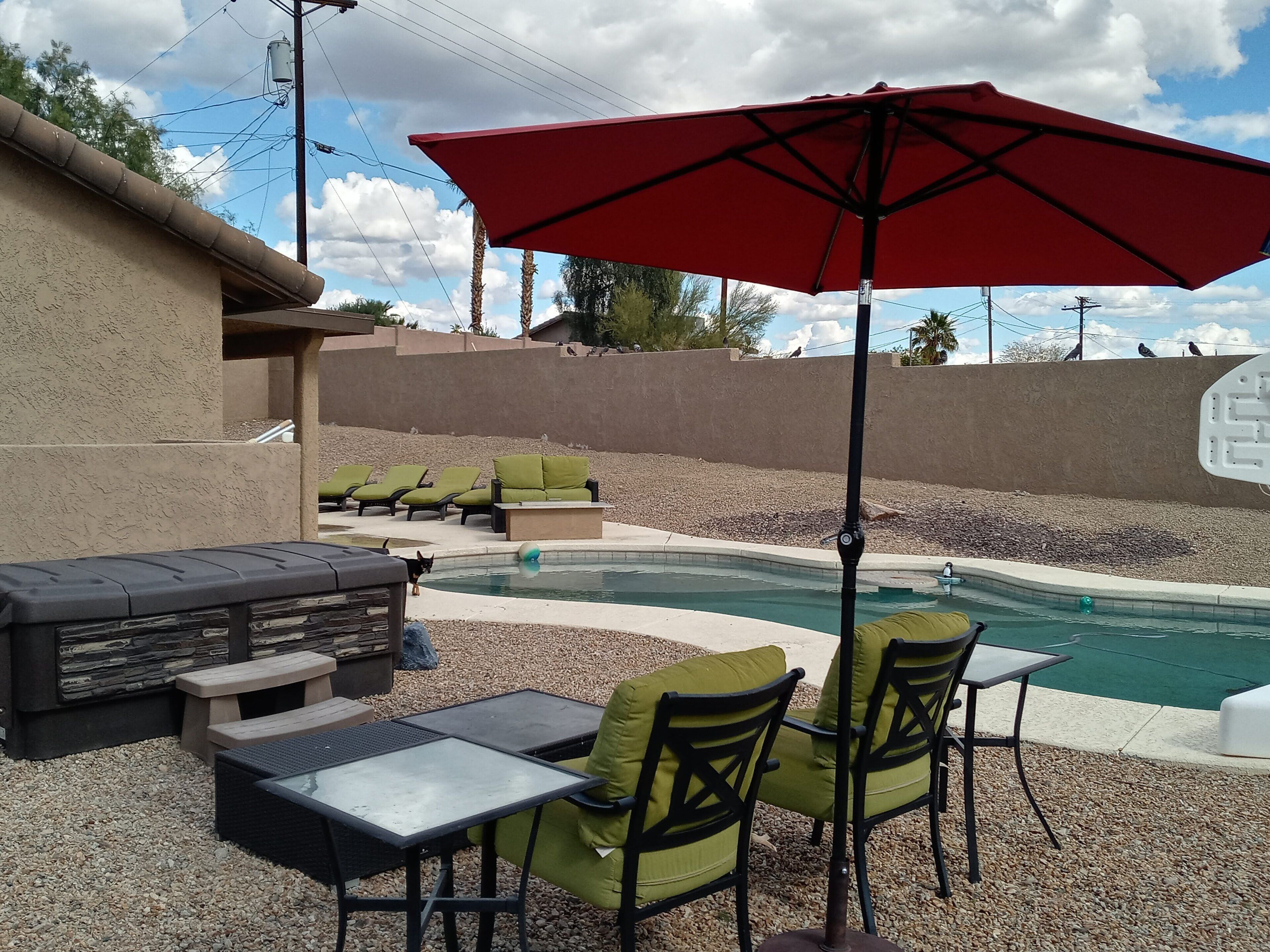 Beautiful*Modern*Family*Home* Pool*Pets welcome*