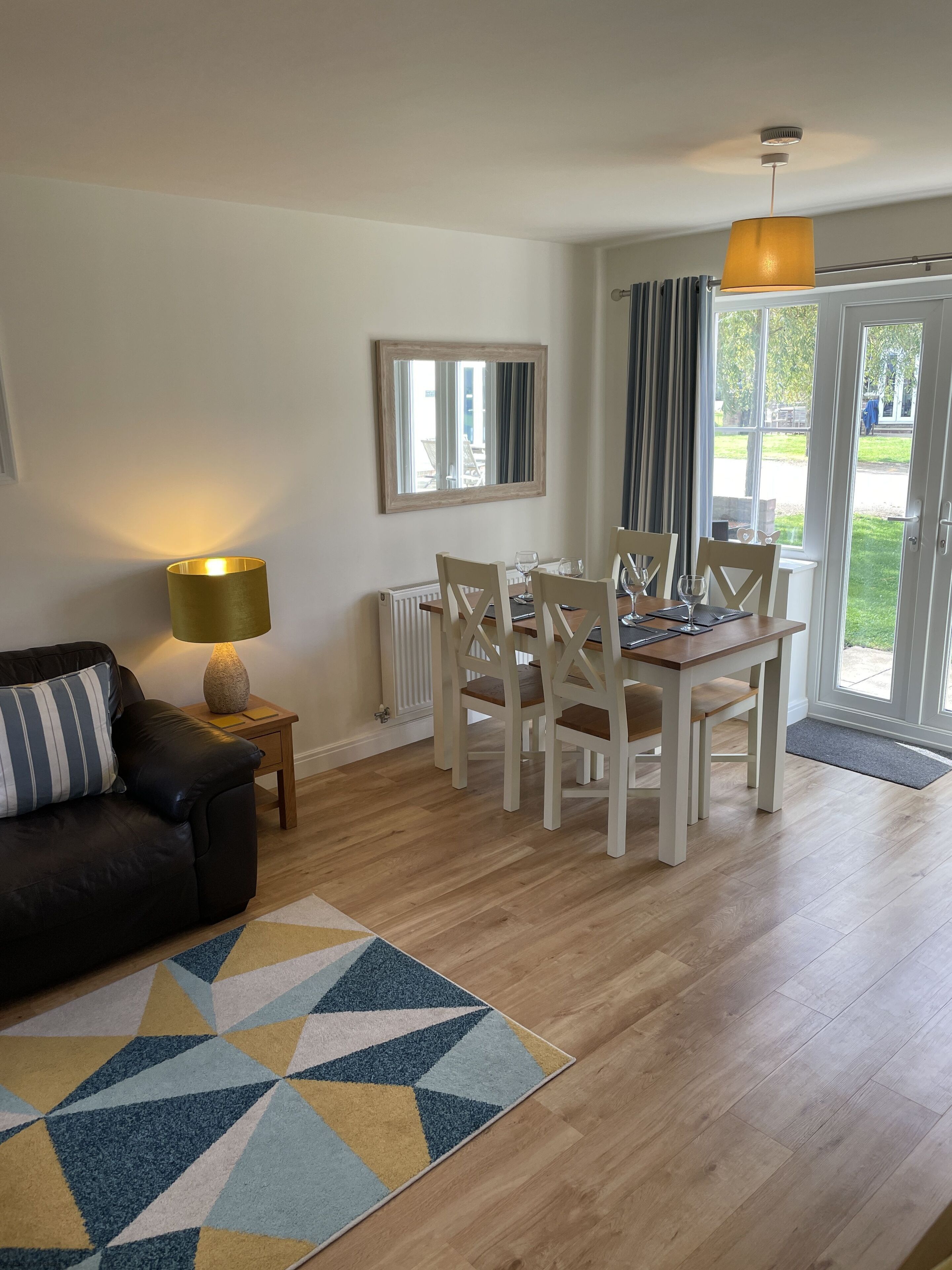 Stunning Coastal Cottage - Sleeping 5 In 2 Bedrooms - Pool And Beach Access Included. - Filey