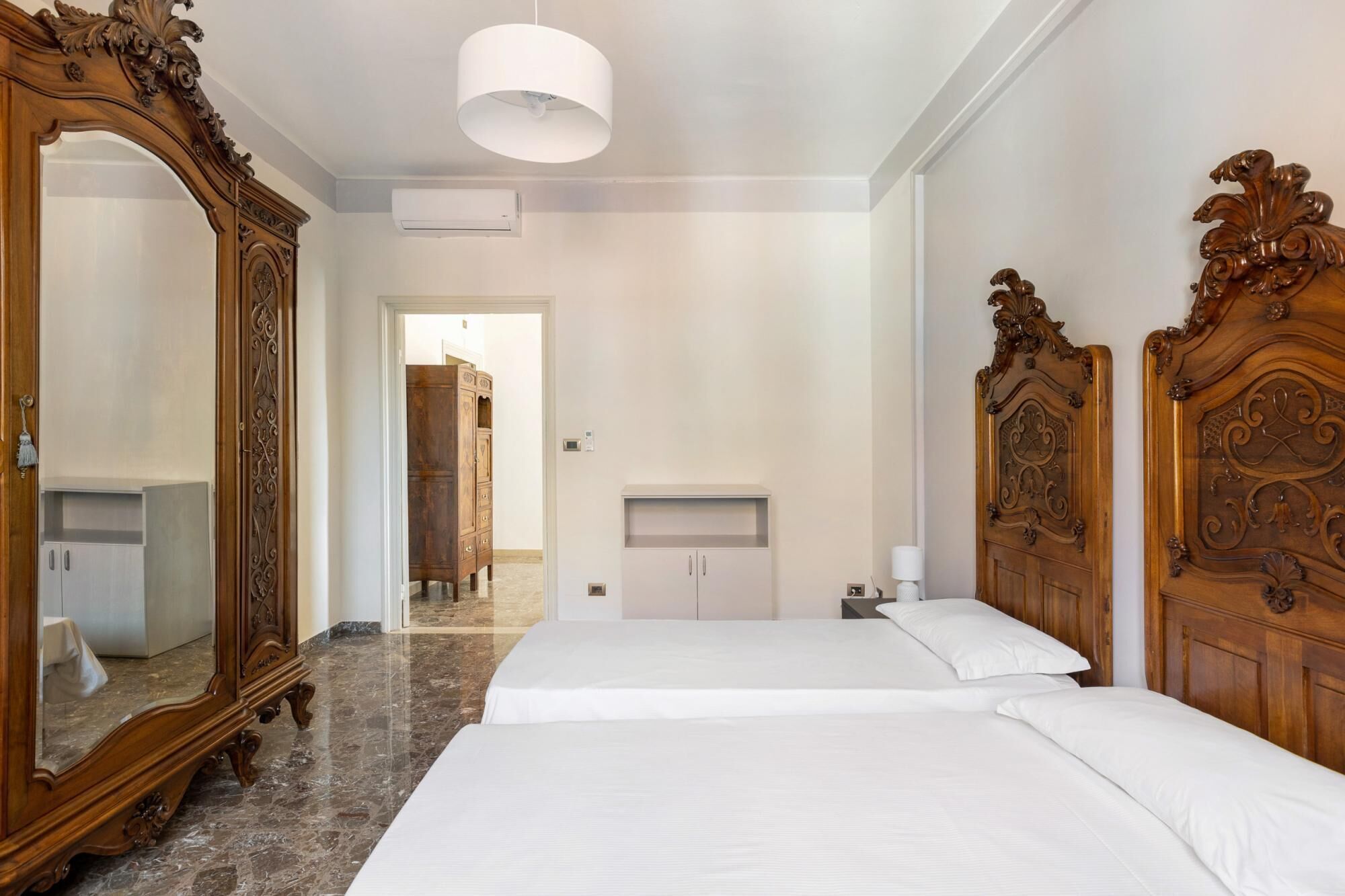 Irnerio 17 - Irnerio Apartments - Black Widow