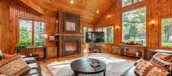 Dog Friendly Ranch Escape w/ Ponds & Trails