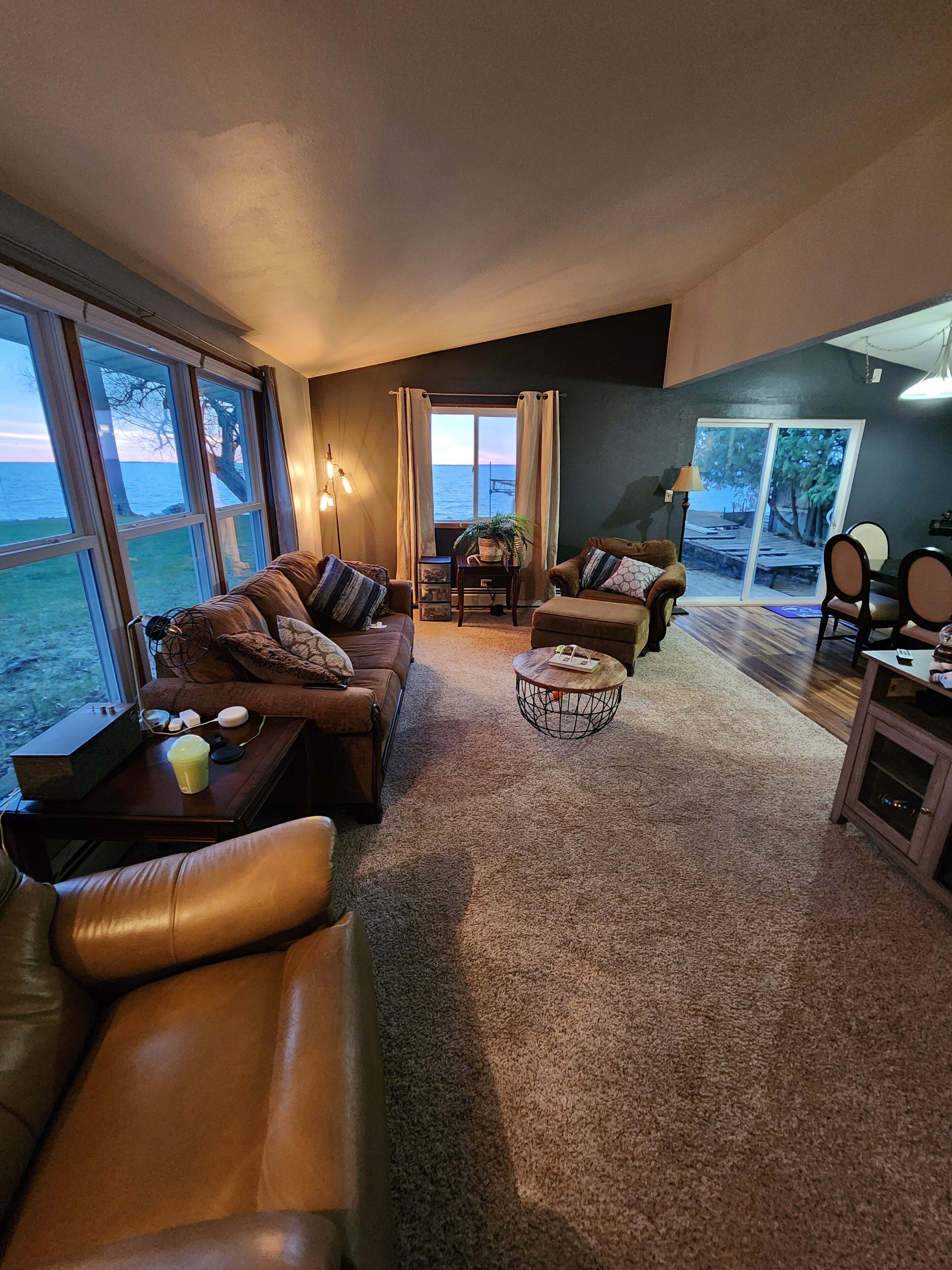 2 Bed 2 Bath House on the Bay!