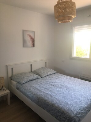 3 slaapkamers, reisbedje, gratis wifi