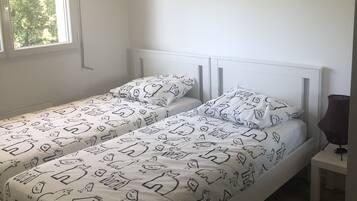 3 slaapkamers, reisbedje, gratis wifi