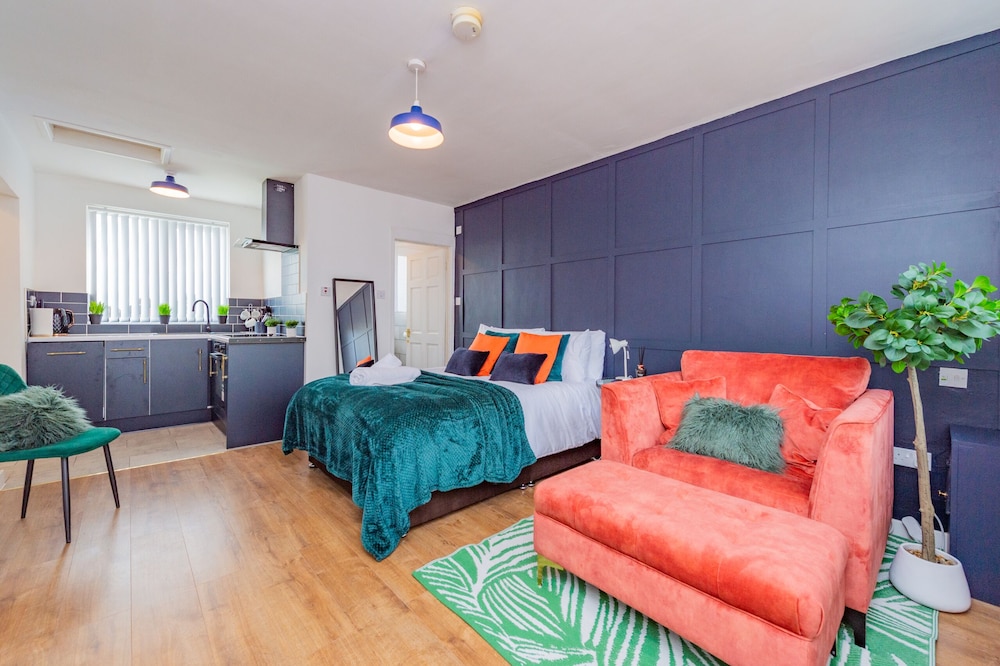 The Annexe, 25 Gorsehill Road