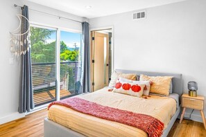 3 chambres, bureau, fer et planche à repasser, Wi-Fi gratuit