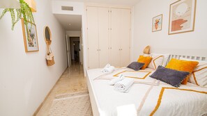 2 chambres, fer et planche à repasser, accès au Wi-Fi (inclus)