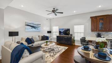 Smart TV, video games