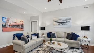 Smart TV, video games